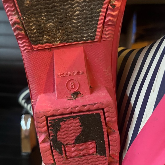 Time & Tru Women's Striped Rain Boots Size 8 Navy, White & Pink - Picture 5 of 5